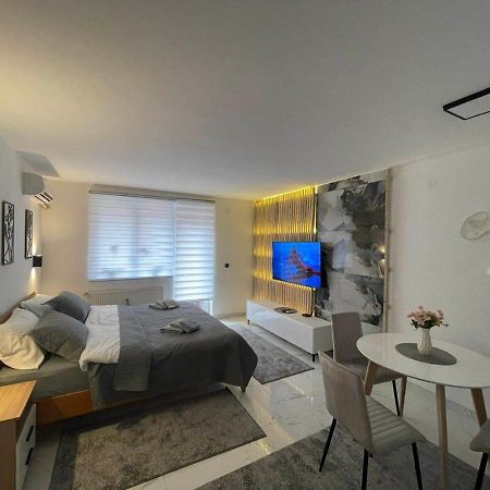 Apartman Afrodita Lux 1 Ni 외부 사진